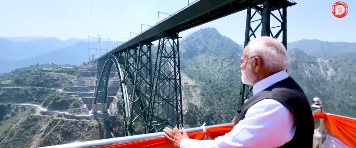 India Launches First Indigenous Hydrogen-Powered Train on Jind-Sonipat Route